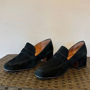 Gentle Souls women’s Elliot loafer in black suede. Size 9M. Gently used.